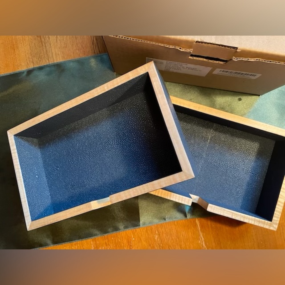 Pigeon & Poodle NEW Manchester Navy Hand Towel Tray 9"L X 5.5"W X 2"H, Pack of 2 - Picture 3 of 8